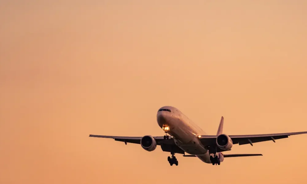 united airlines flight ua770 emergency diversion