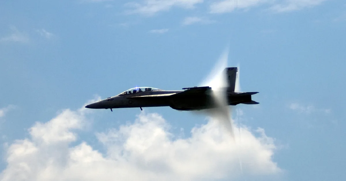 f-18e
