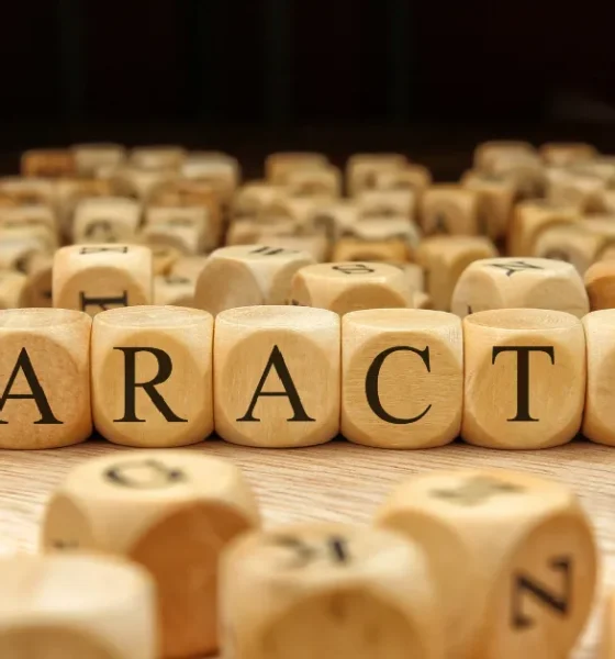 how to spell character