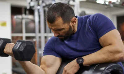 seated bicep curl